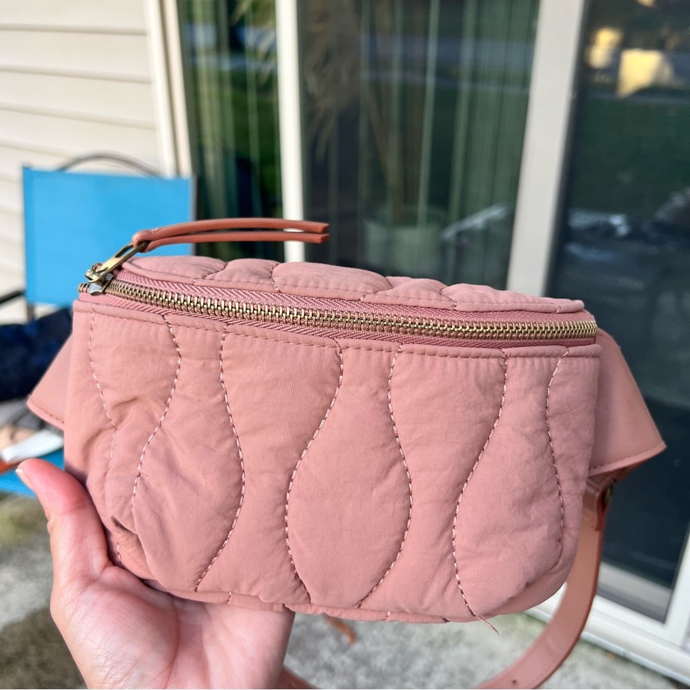 Universal Threads Belt Bag